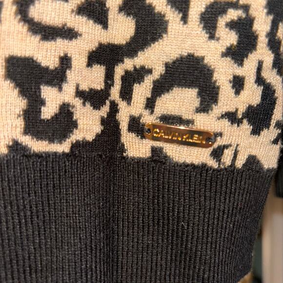 Calvin Klein Sweater High Neck Animal Print Sz XL Gold Accent Buttons - Picture 7 of 10